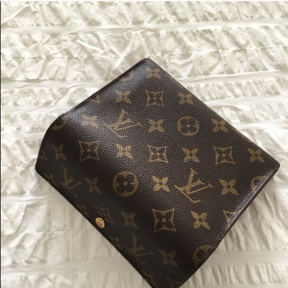 Louis Vuitton Wallet - Picture 6 of 6